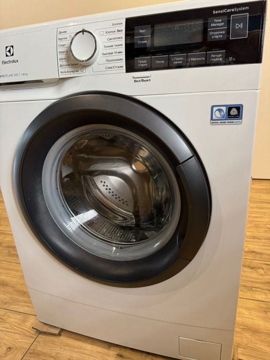 Продам пральну машину  ElectroLux EW6S3R26S
