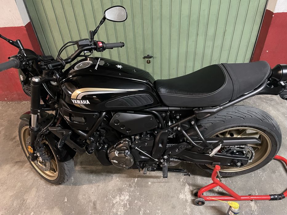 Yamaha xsr 700 de 2023 com 6500 km nova