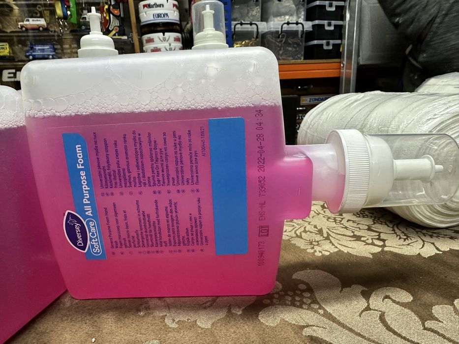 Liquidos limpeza industriais concentrados