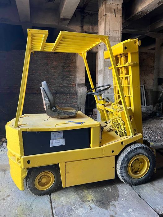 Електрокара після капремонту з новою тяговою акумуляторною батареєю