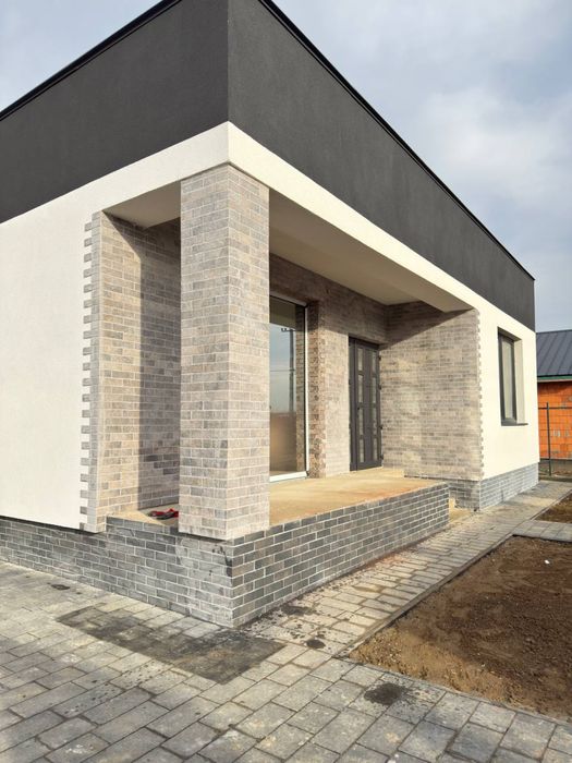 Продаж будинку / Табла