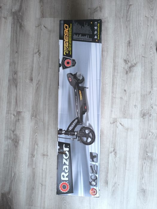 Hulajnoga elektryczna Razor Nowa
