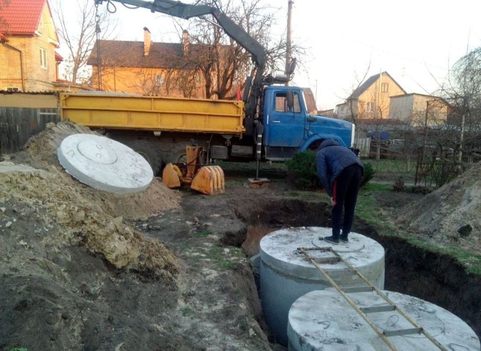 Під ключ копка вигрібної ями, каналізації, септика. 9-20 м3