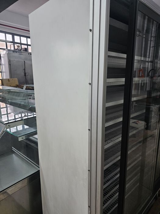 Armário duplo de refrigeração