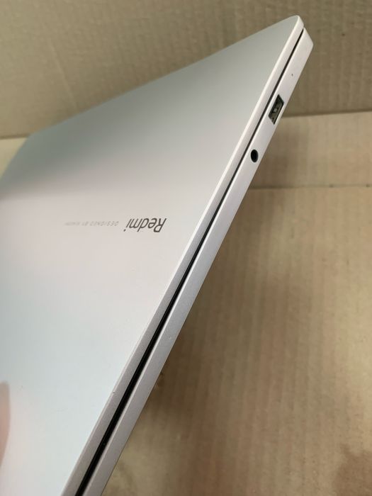 Ноутбук Xiaomi RedmiBook 14 Ryzen Edition (RedmiBook 14 Razen 7 16/512gb/Vega 10)