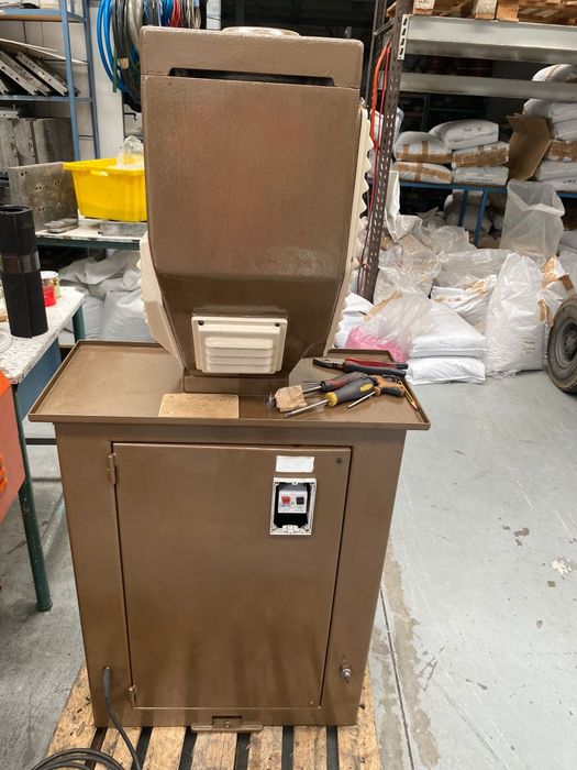 Maquina para sapatos, Benazzato h108