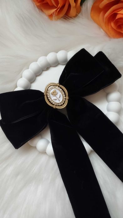 Welurowa spinka kokarda do włosów