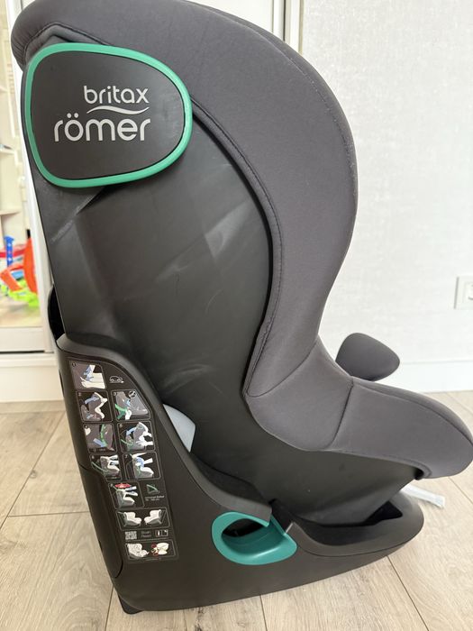 Автокрісло Britax Romer King Pro