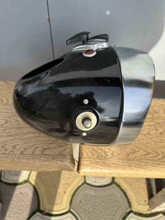 Фара на мотоцикл