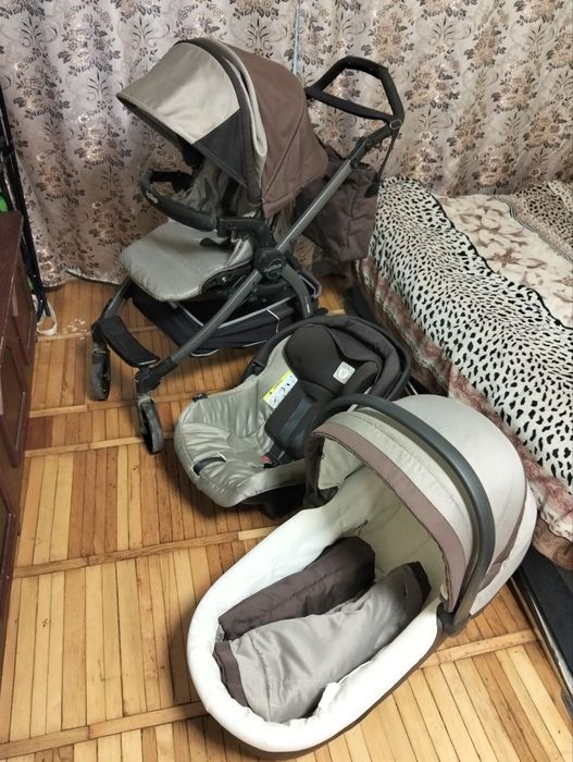 Продаю коляску в гарному стані