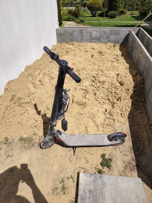 Hulajnoga ninebot es 4 uszkodzona