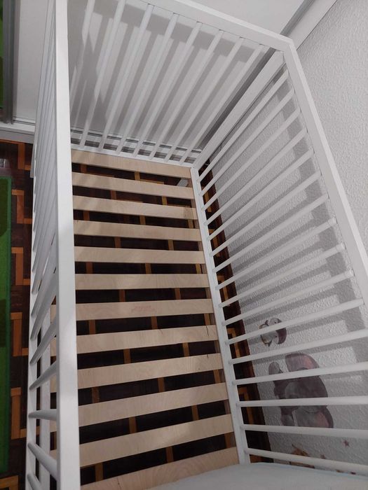 Berço e colchão  bebé