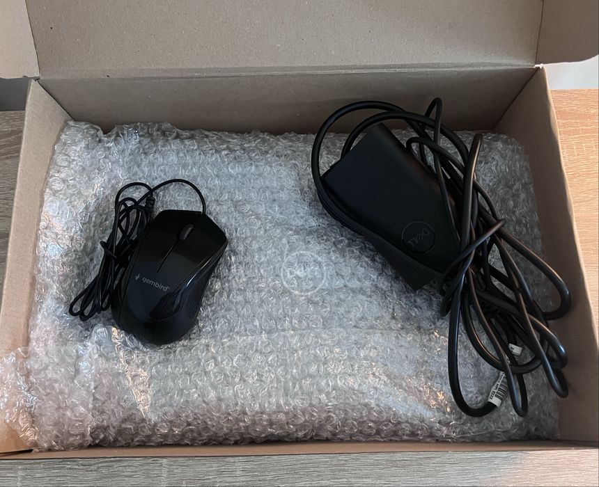 Laptop Dell 5400 i5-8365U 16GB 512GB SSD 14" FHD Win11pro