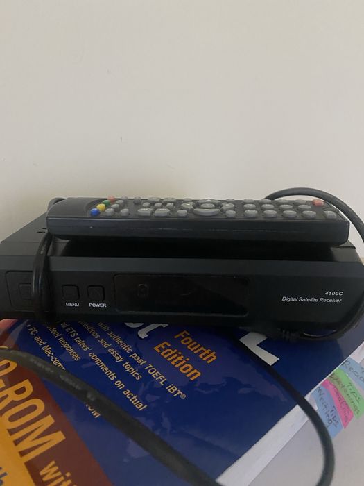 Тюнер с пультом для спутника