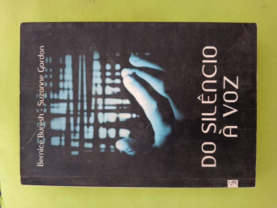 Lote dourado de 8 LIVROS ( I )