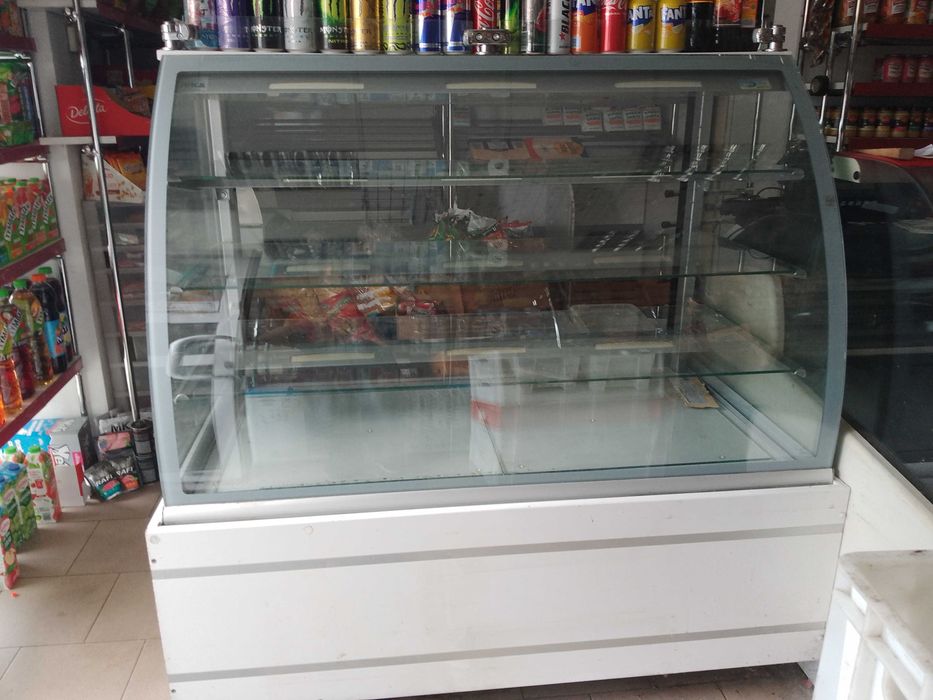 Lada chłodnicza na ciastka