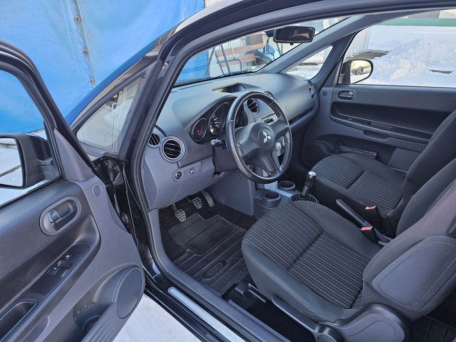 Mitsubishi COLT 1.3i, dobry stan
