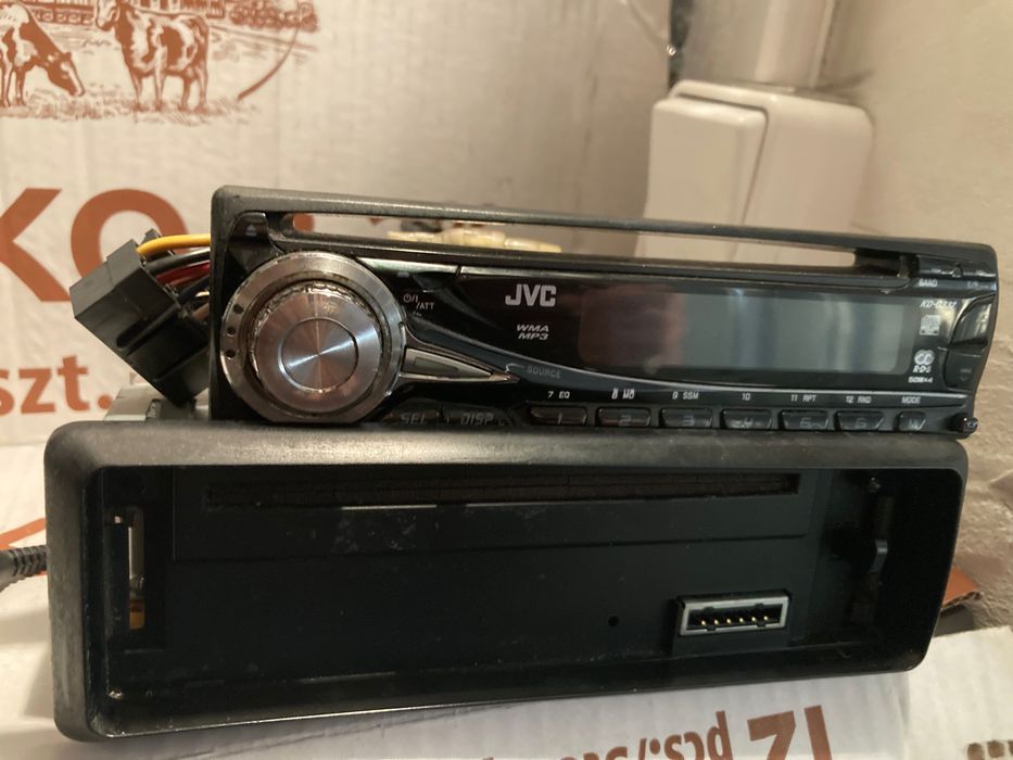 radio samochodowe z CD/usb Pioneer Kenwood JVC itp.