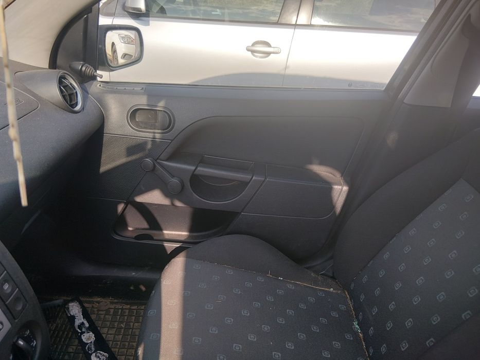 Podnośnik szyby ford fiesta mk6 ford fusion  4d