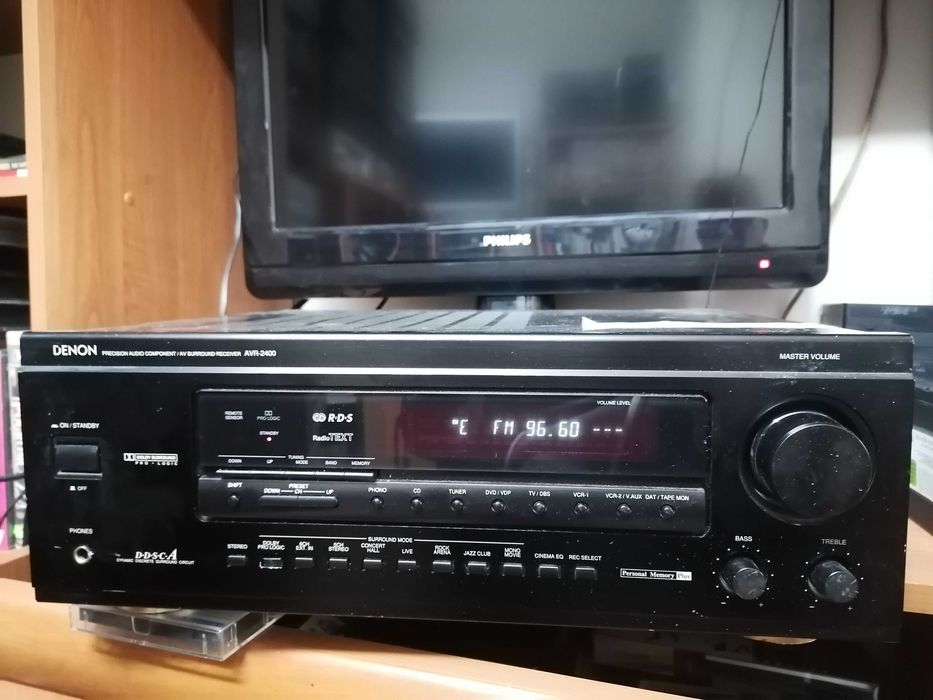 Amplituner Denon AVR-2400