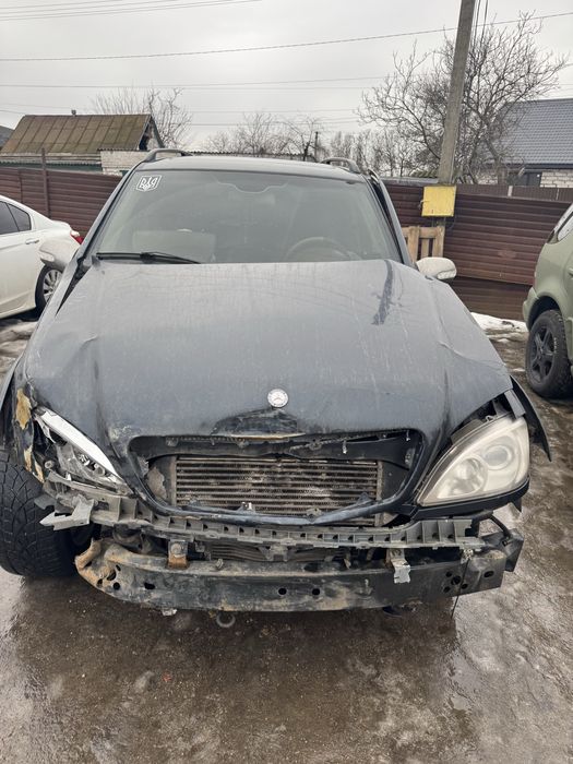 Продам мерседес МЛ  04г 4.0 тд  без подкапотного (мотора кпп)