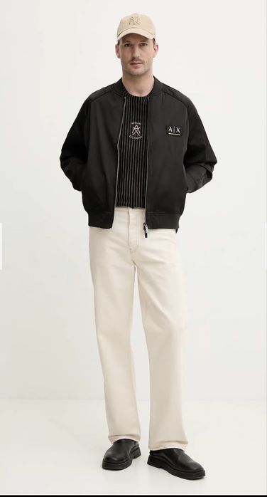 Armani Бомбер новий з бірками на весну