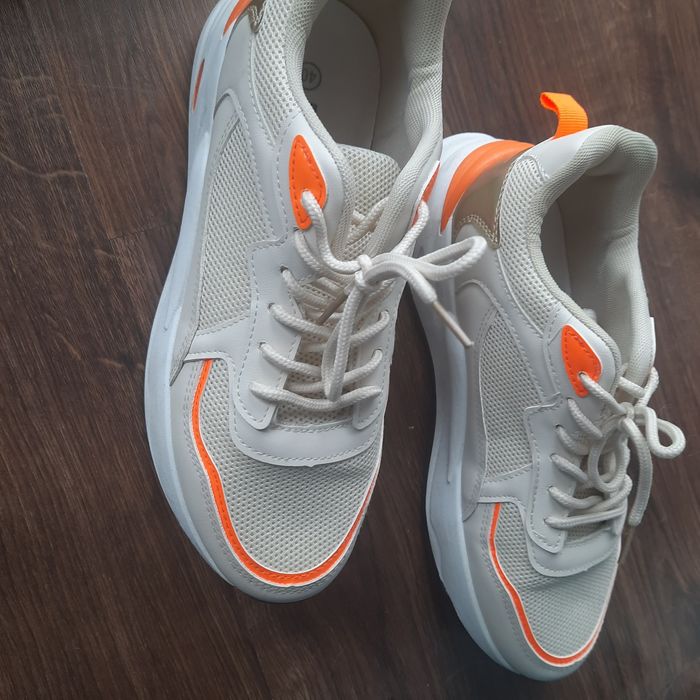 Sneakersy rozmiar 40