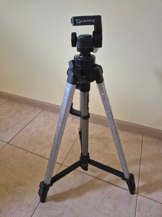 Profesjonalny TRIPOD, masywny, wysoki