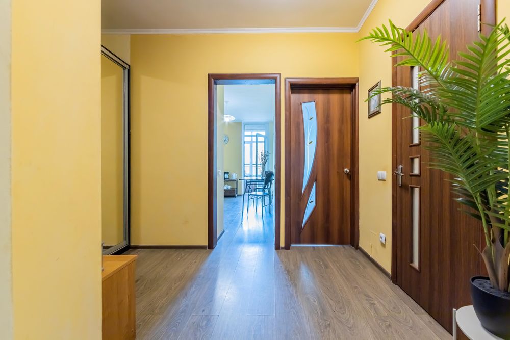 Акція ! Посуточно почасово кв центр Лівобережної МВЦ Комод