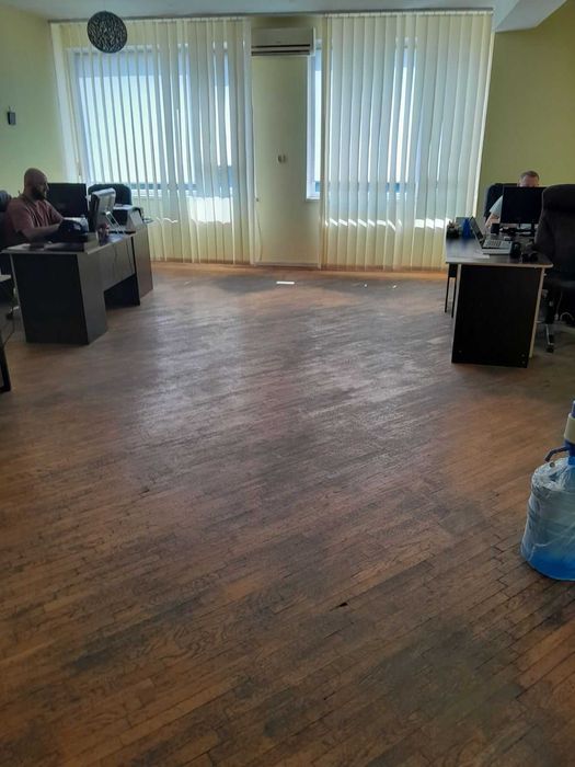 Приміщення вільного призначення/офіс/сервіс-центр 18/28/86 м.кв