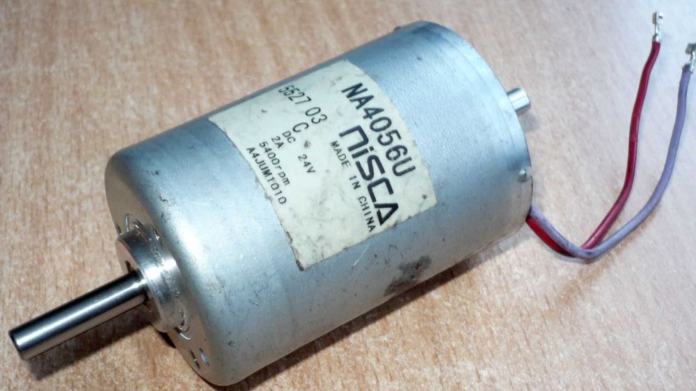 Silnik NiSCA- DC 24V/2A/5400 obr/min.