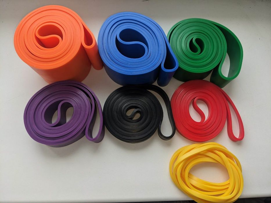 Гумові петлі / Фітнес-резинки для тренувань • Набори та опт
