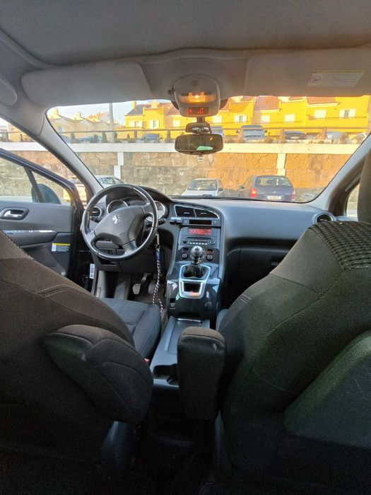 PEUGEOT 5008 2.000 HDI 7lg
