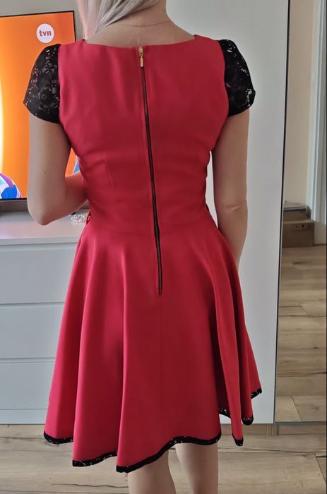 Piękna, czerwona sukienka