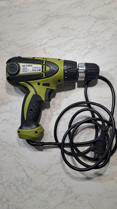 Дрель-шуруповерт ДЭ-810 электрический