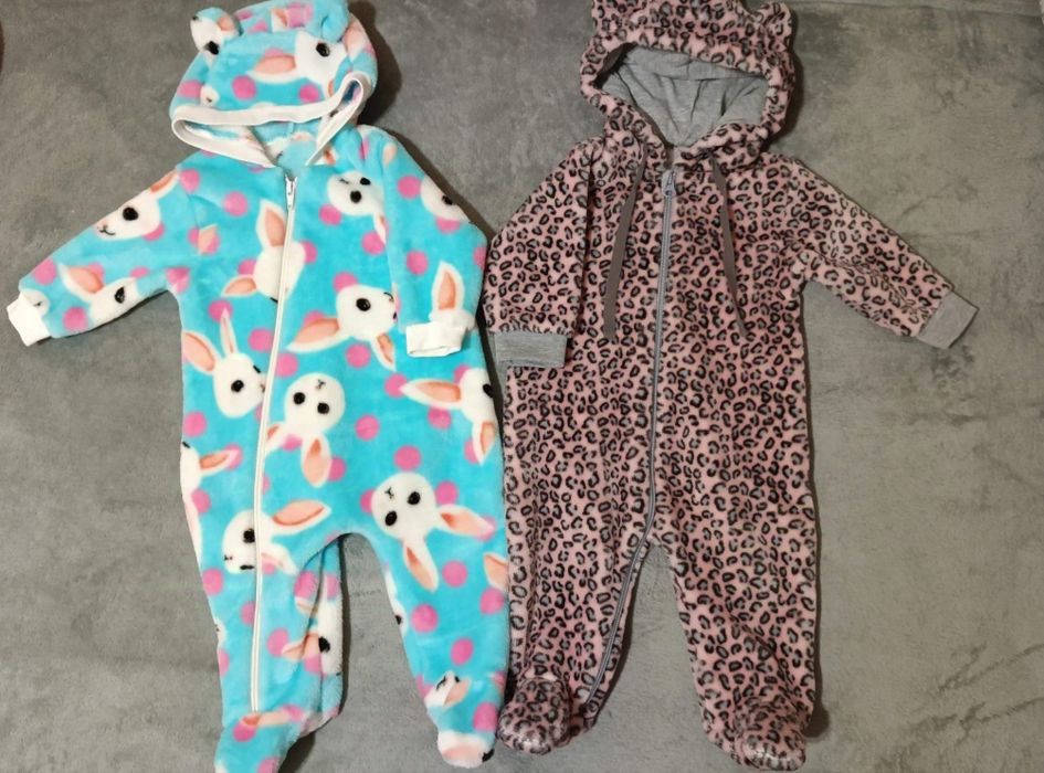 Два теплых махровых человечка