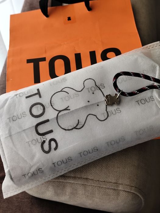 Porta moedas cartões notas etc, Tous preto com detalhes e pega de mão