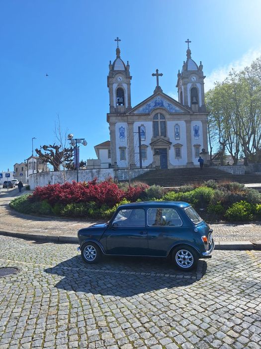 Aluguer de Mini Clássico