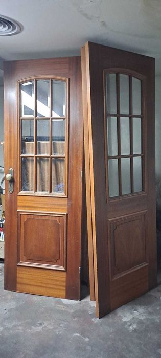 Portas em mogno madeira maciça