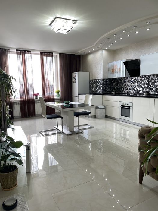 Без%Продаж 2 кімнатної квартири вул. Туманяна,15а 90м  евроремонт,видо