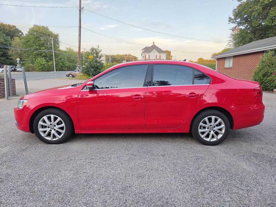 Volkswagen Jetta      2013
