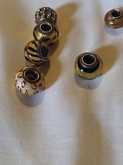 Contas contrastadas murano