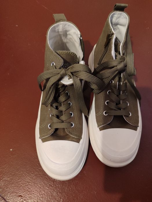 Високі кеди 2 пари