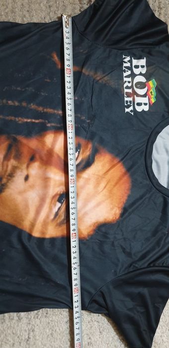 Czapka Rasta z dredami, plus koszulka i naszyjnik ze sztucznym zielem