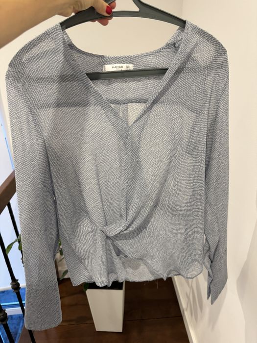 Ніжна блузка з принтом квіти Mango