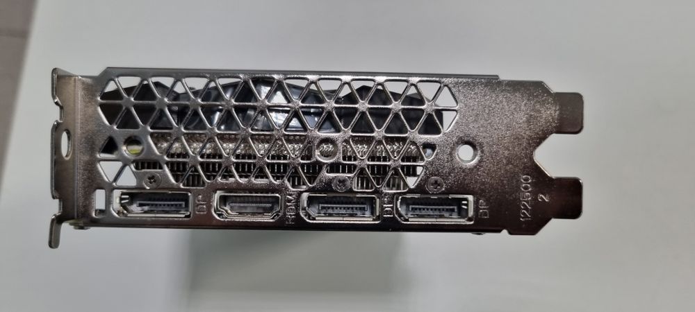 NVIDIA Geforce GTX 1660 Super 6GB GDDR6 - 80€ cada