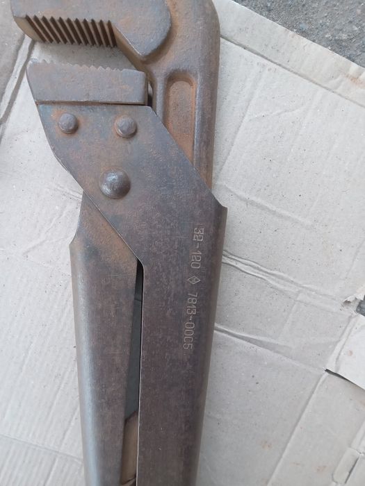 Ключ трубний 5 номер, ключ трубний ланцюговий продаю.