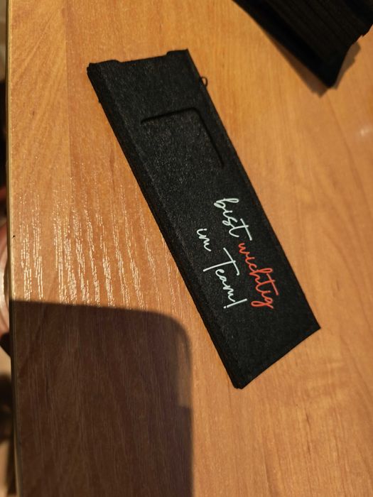 Filcowe etui na prezent na przykład do czekolady Duplo