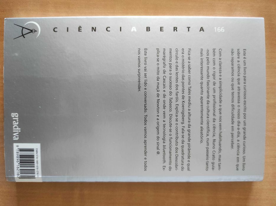 Livro "Passeio Aleatório (pela ciência do dia-a-dia)" de Nuno Crato