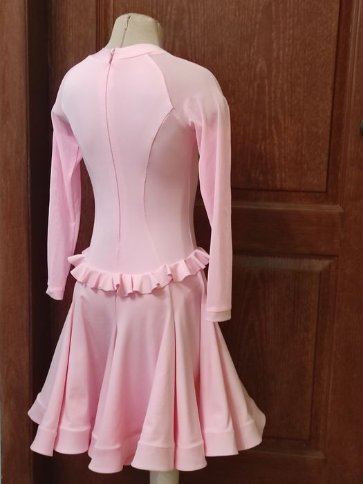 Елегантна танцювальна сукня для дівчаток